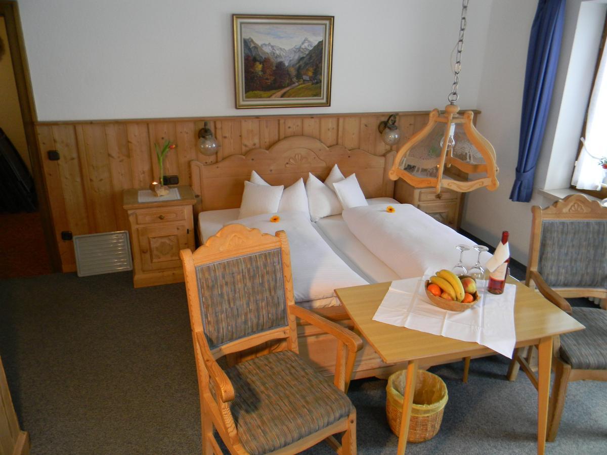 Landhaus Spielmannsau Oberstdorf Pokoj fotografie